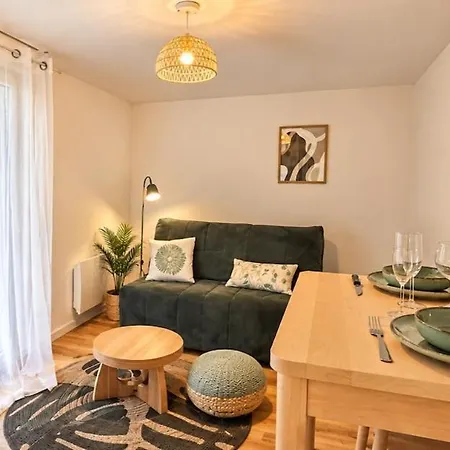 Le Frontalier Apartment